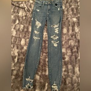 American Eagle High-Waisted Ripped Skinny Jeans